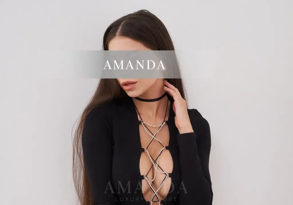 Internationales Highclass Escort Model Mila in Wien – klare Eleganz luxuriös stilvoll