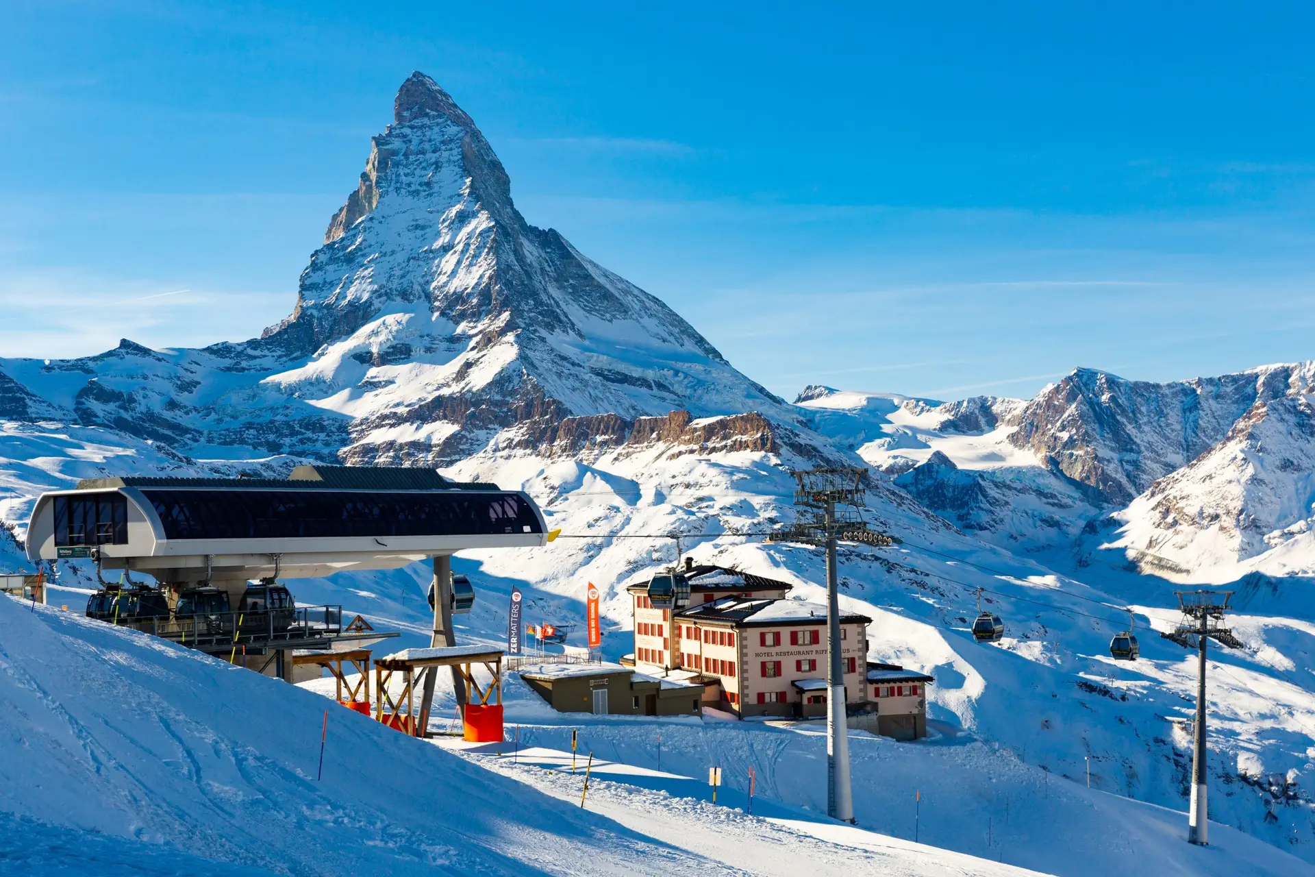 Exklusive Alpenansicht von Zermatt – luxuriöse Schweizer Destination für diskrete Highclass Begleitung